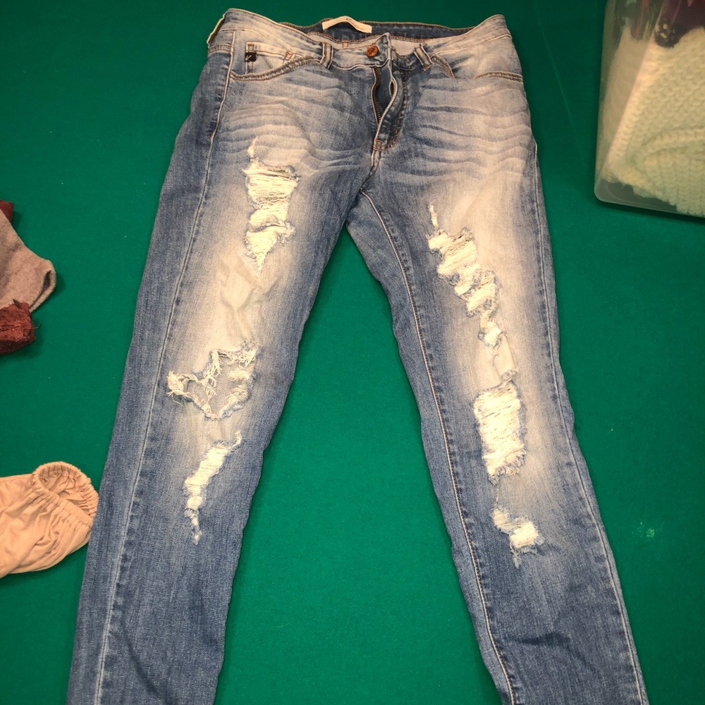 Buckle jeans
